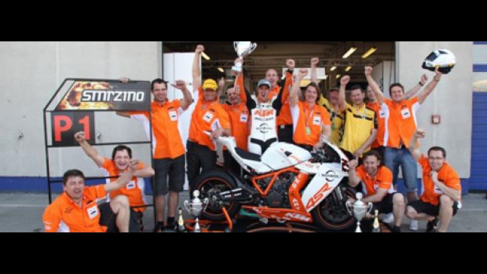 Moto - News: KTM: la 1190 RC8 R Superbike e l'IDM 2011 Moto - News: KTM: la 1190 RC8 R Superbike e l'IDM 2011