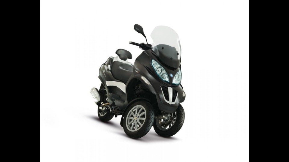 Moto - Gallery: Piaggio MP3 Touring