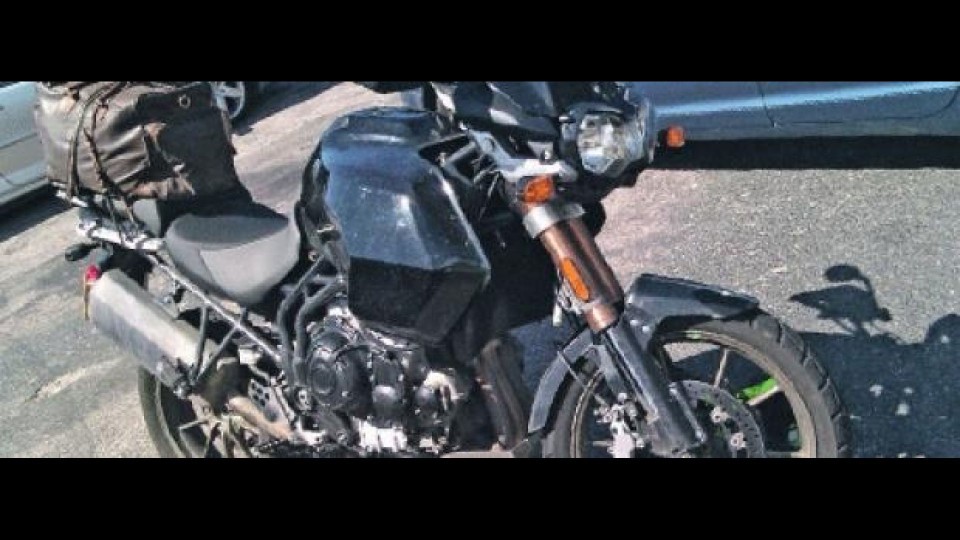 Moto - News: Triumph Adventurer 1200: cosa bolle in pentola? Moto - News: Triumph Adventurer 1200: cosa bolle in pentola?