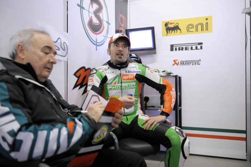 Moto - News: Biaggi pronto a salire in moto