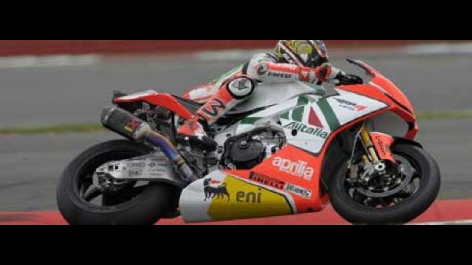 Moto - News: WSBK 2011 Nurburgring, Q1: Biaggi davanti a Checa