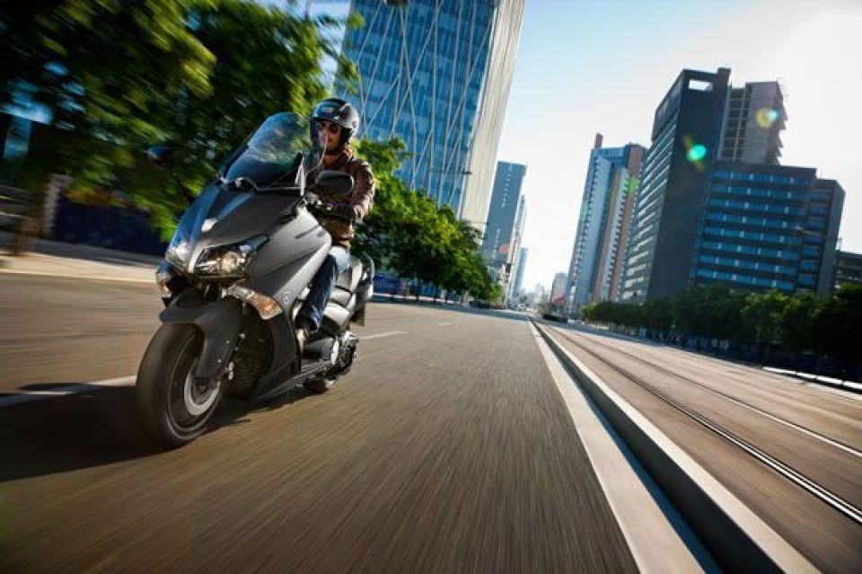 Moto - News: Yamaha T-MAX :scooter da GP
