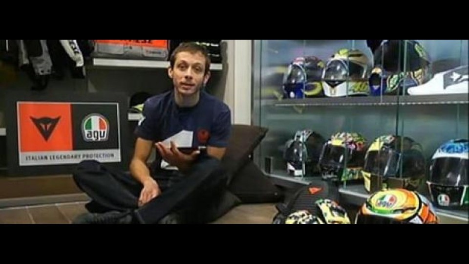 Moto - News: MotoGP 2011: Rossi in Livestreaming per Dainese