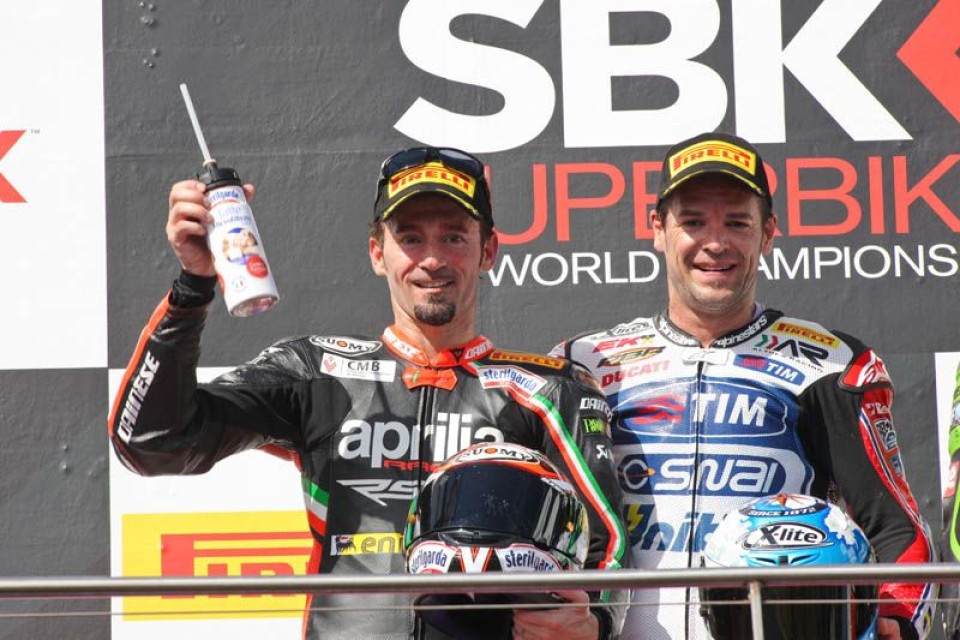 SBK: SBK: Checa-Biaggi 1-1