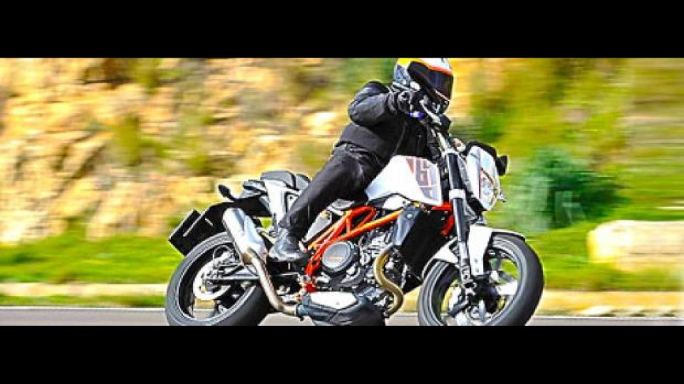 Moto - Test: KTM 690 Duke 2012: Pure naked - TEST