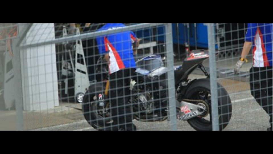 Moto - News: Suzuki MotoGP 2014: il prototipo in pista	