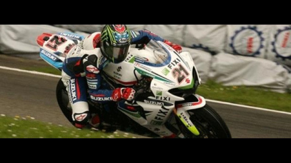 Moto - News: WSBK 2012: John Hopkins salta Donington Park