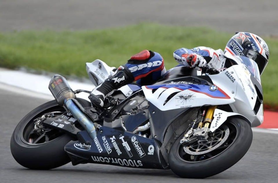 SBK: SBK: Vince Melandri, cade Biaggi 