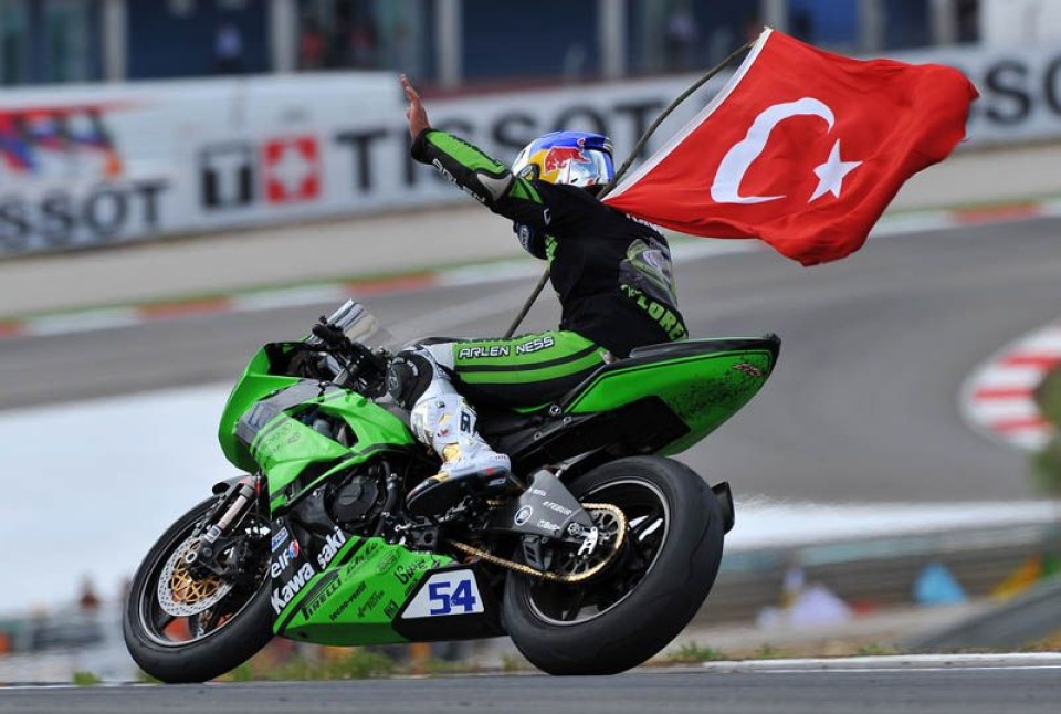 Moto - News: WSS: Sofuoglu è Campione del Mondo