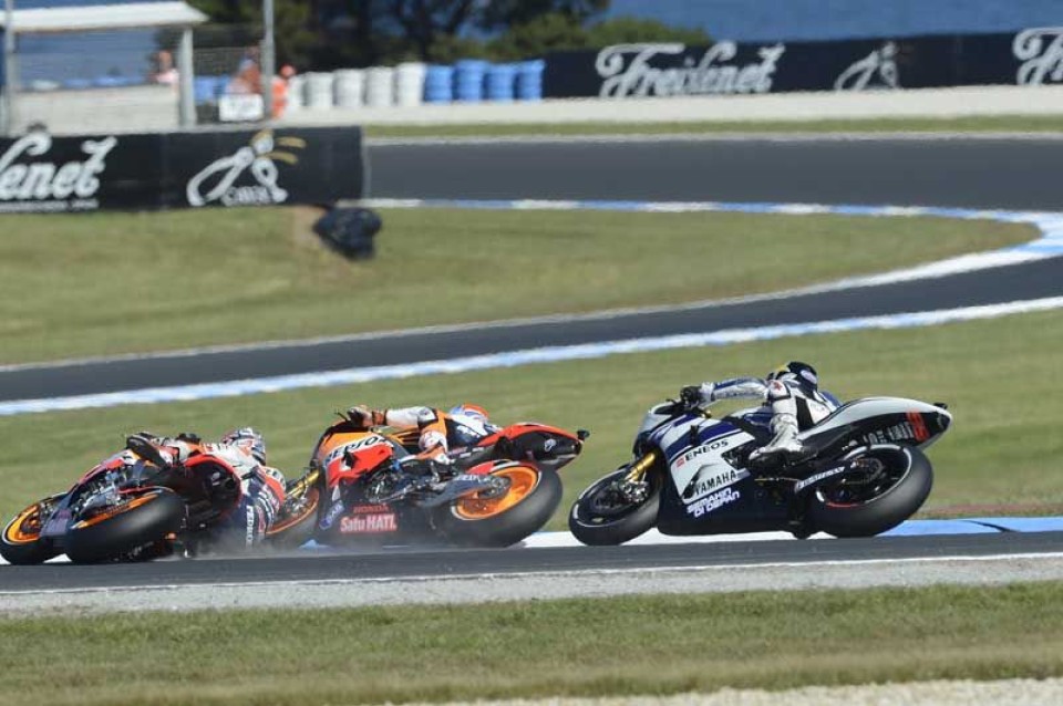 La caduta di Pedrosa a Phillip Island