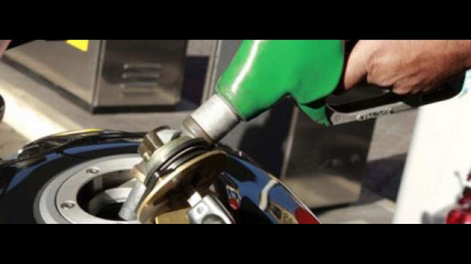 Moto - News: Benzina, i sindacati: i prezzi si alzeranno