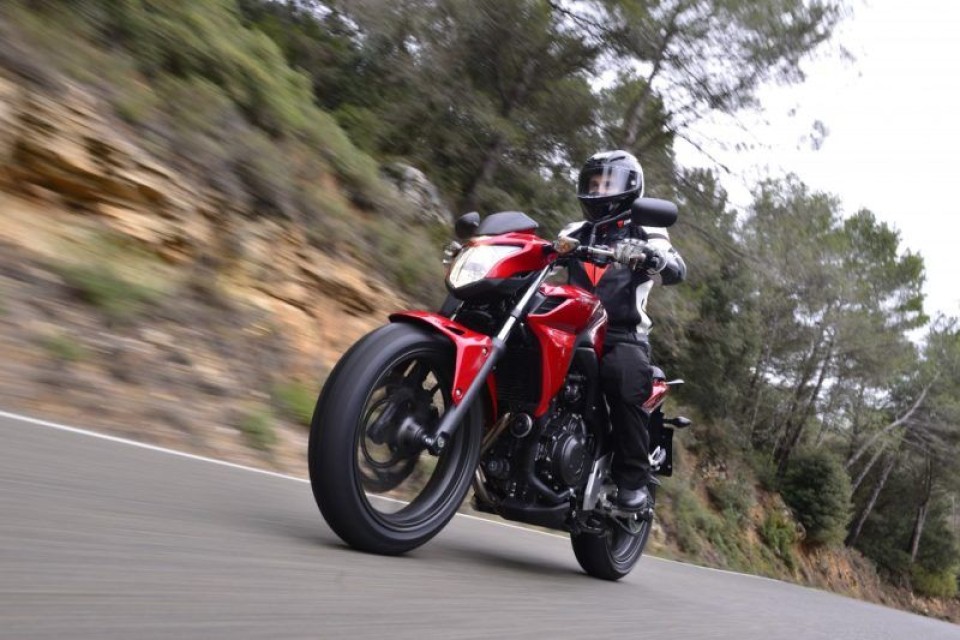 Moto - Test: TEST Honda CB500 F e R: gemelle diverse