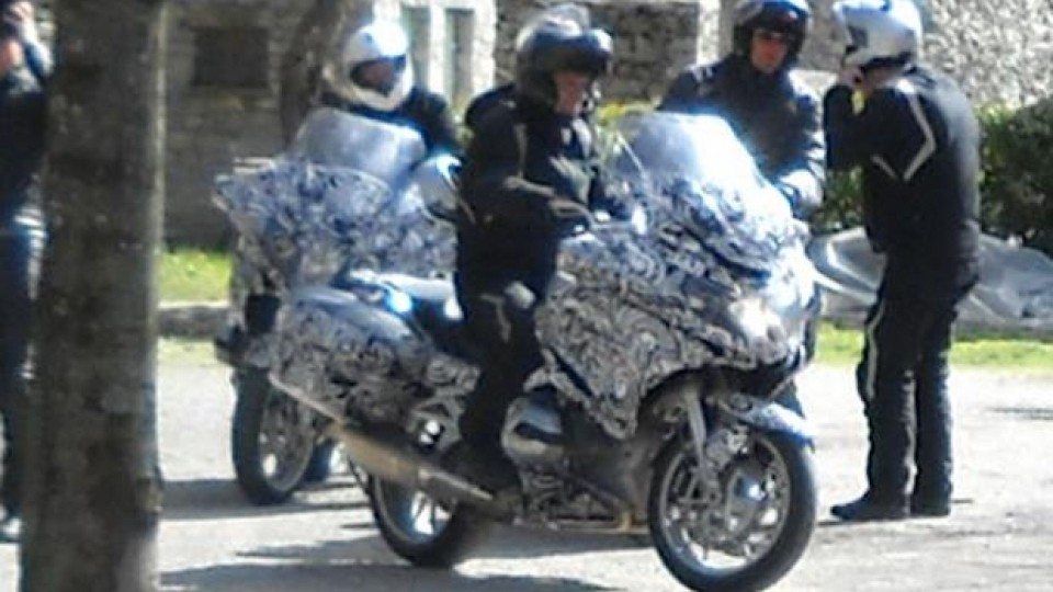 Moto - News: Spy shots: BMW R1200RT 2014