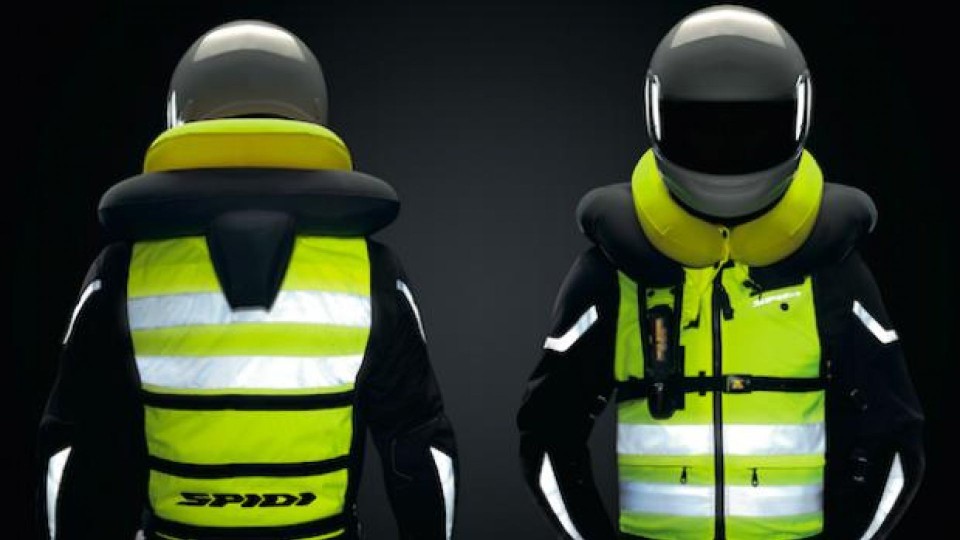 Moto - News: Francia: potrebbe arrivare l’obbligo del gilet ad alta visibilità Moto - News: Francia: potrebbe arrivare l’obbligo del gilet ad alta visibilità