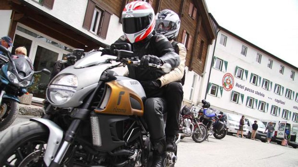 Moto - News: Passo dello Stelvio: Green Pass nel 2014