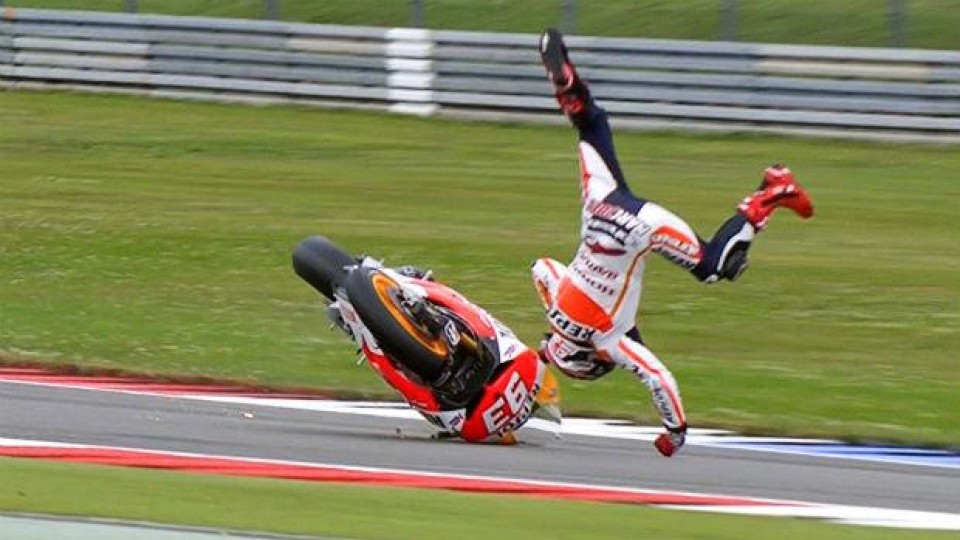 Moto - News: MotoGP 2013: Assen, Marquez si frattura il mignolo