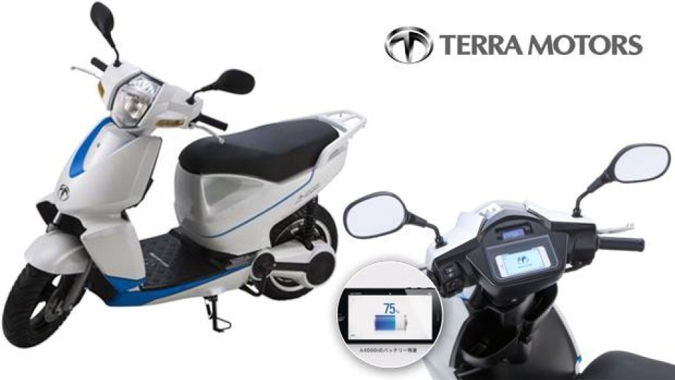 Moto - News: Terra Motors A4000i: lo scooter elettrico con... l’iPhone!