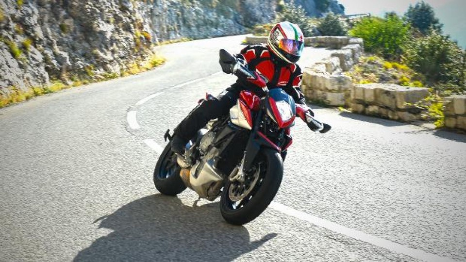 Moto - Test: MV Agusta Rivale 800 – “Un nome un programma” – TEST