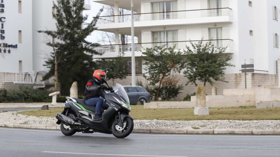 Moto - Gallery: Kawasaki J300 2014 - TEST