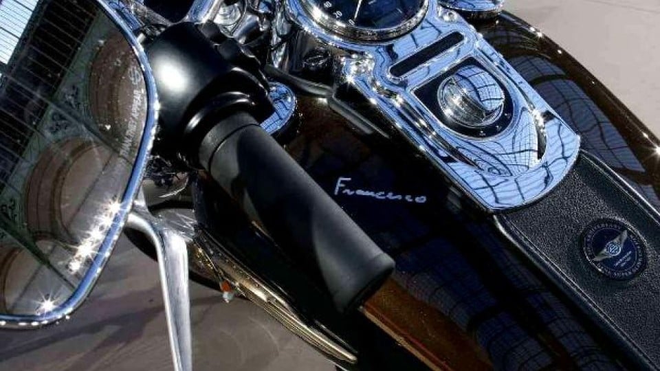 Moto - News: L'Harley-Davidson di Papa Francesco battuta all'asta per 241.500 euro