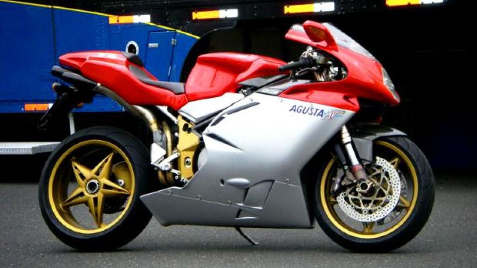 Moto - News: Rubata una rara MV Agusta F4 Serie Oro con soli 320 km