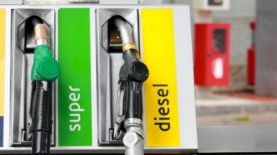 Moto - News: App Osservaprezzi Carburanti: trova i distributori più convenienti