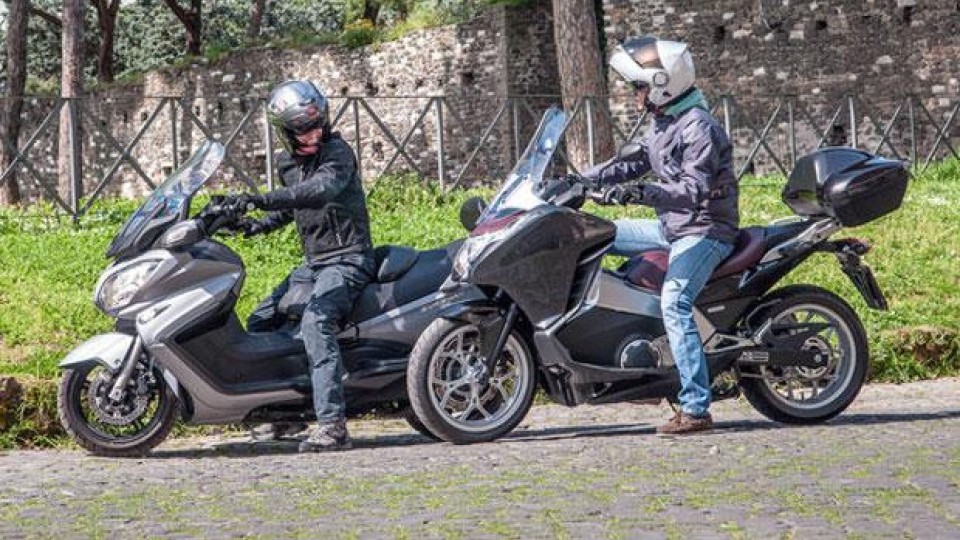 Moto - News: Bici e moto: in arrivo la rivoluzione del Codice della Strada