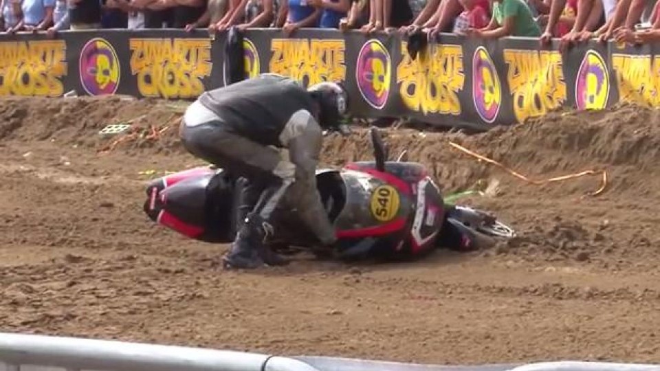 Moto - News: Zwarte Cross 2014: la folle gara in fuoristrada per moto sportive - VIDEO