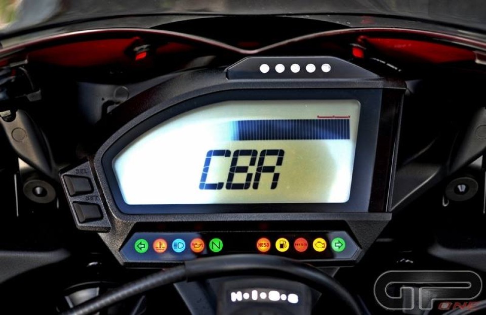 Moto - News: Honda CBR FireBlade: storia di una primadonna