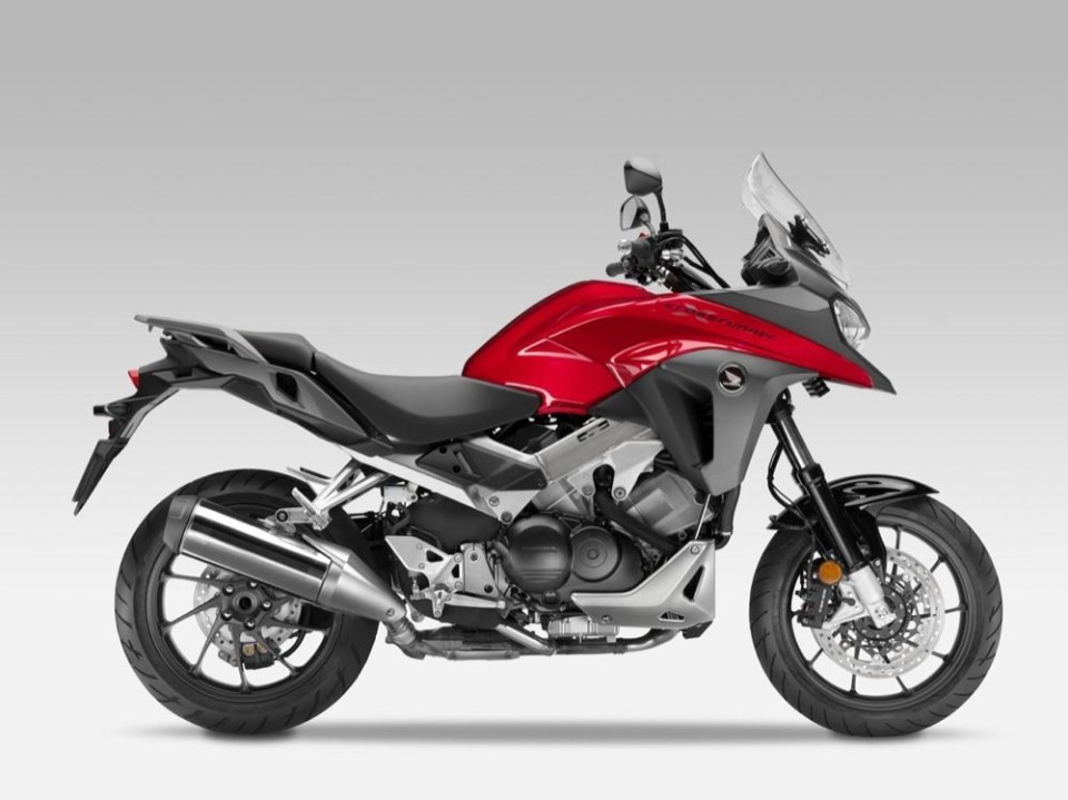 Moto - News: Nuova Honda Crossrunner 800 2015
