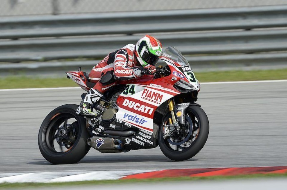 Magny Cours: ruggito di Giugliano in FP2