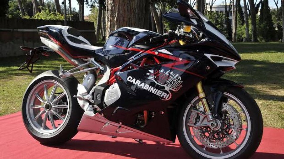 Moto - News: MV Agusta regala una F4 RR ai Carabinieri