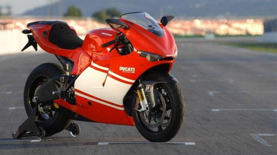 Moto - News: Ducati: moto rubate e mandate a gareggiare!
