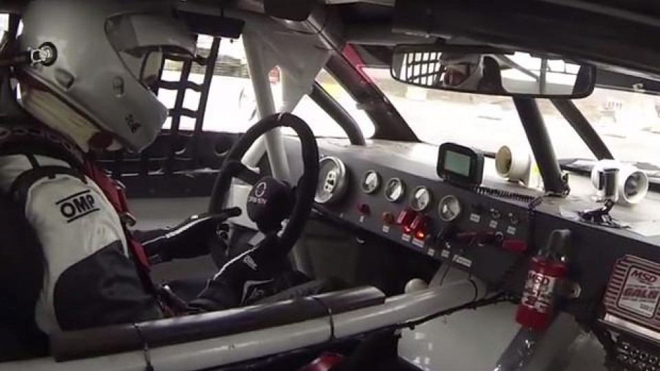 Moto - News: Danilo Petrucci al volante della Nascar! - VIDEO