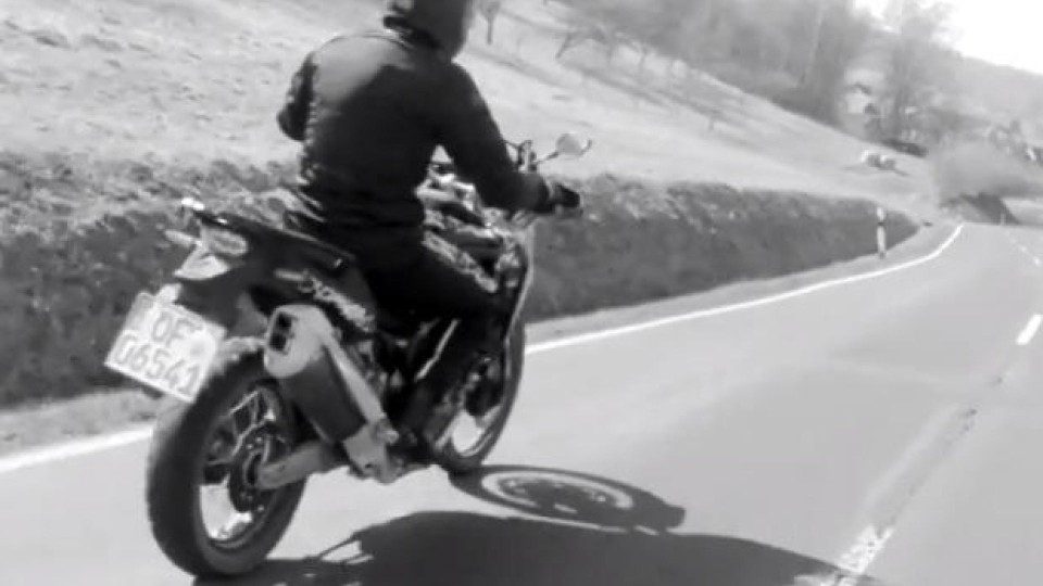 Moto - News: Nuova Honda Africa Twin 2016 [VIDEO 