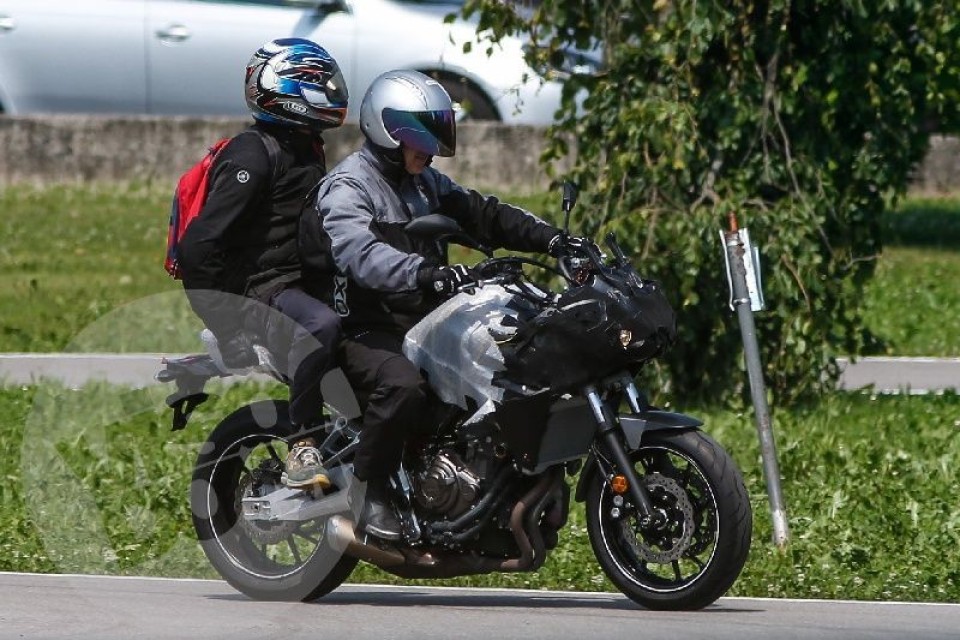 Moto - News: Yamaha, arriva la baby Tracer su base MT-07
