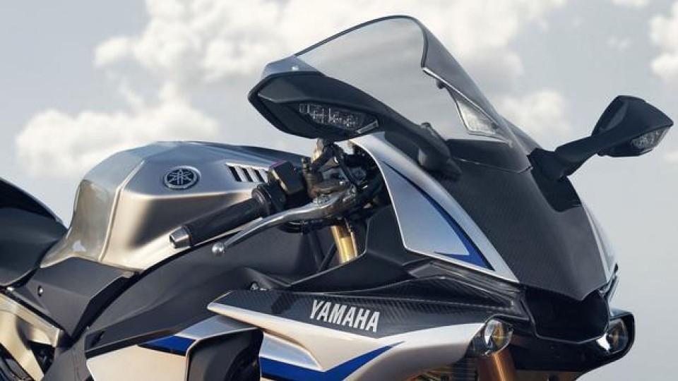Moto - News: La Yamaha R1M torna in produzione per il 2016