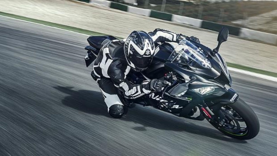 Moto - News: Altre novità Kawasaki per il 2016