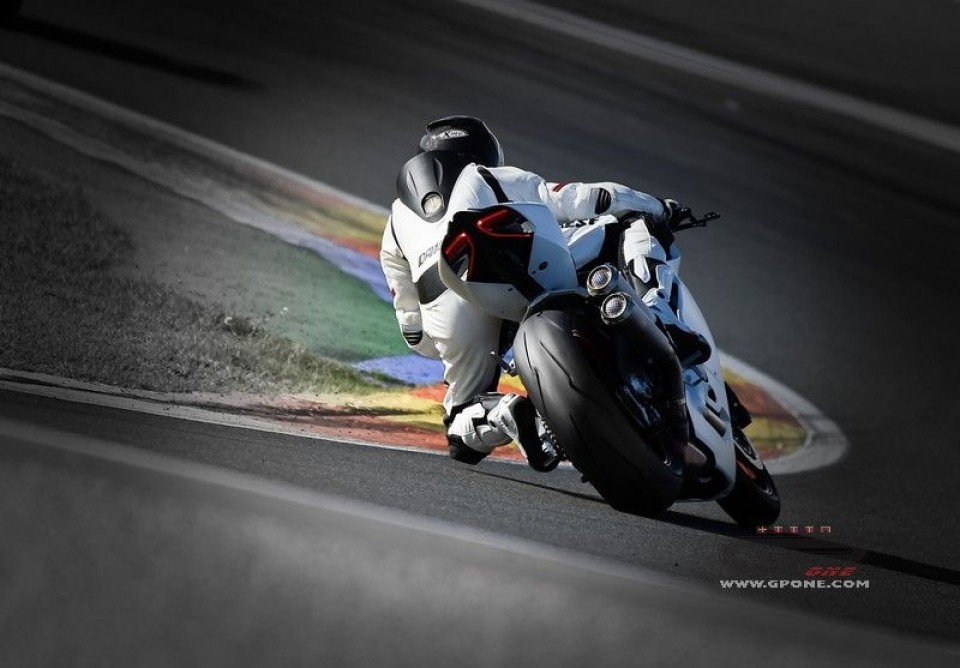 Moto - News: Pirelli, 