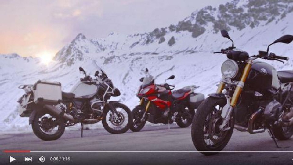 Moto - News: BMW Motorrad augura a tutti un buon Natale [VIDEO]