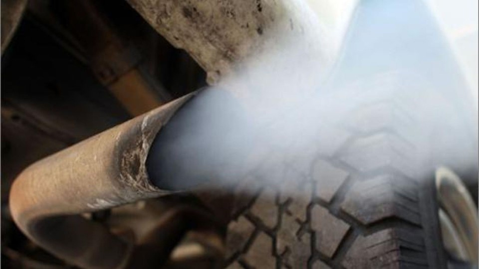 Moto - News: Emergenza smog: in moto meglio proteggersi