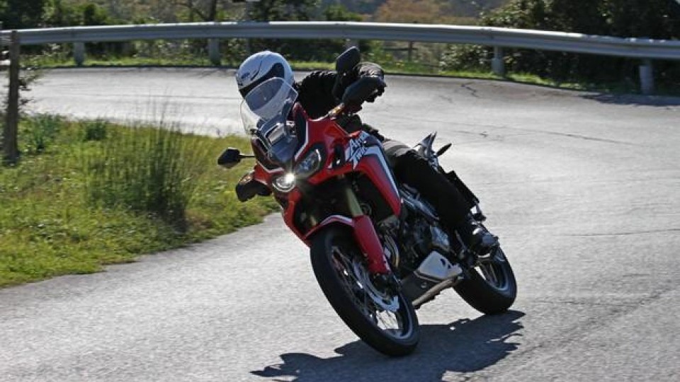 Moto - Test: Honda Africa Twin 2016 - TEST