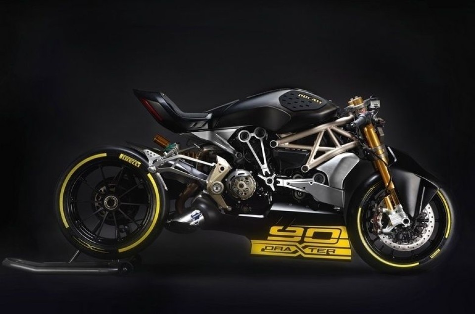 Moto - News: Ducati, la grinta della draXter al Motor Bike Expo
