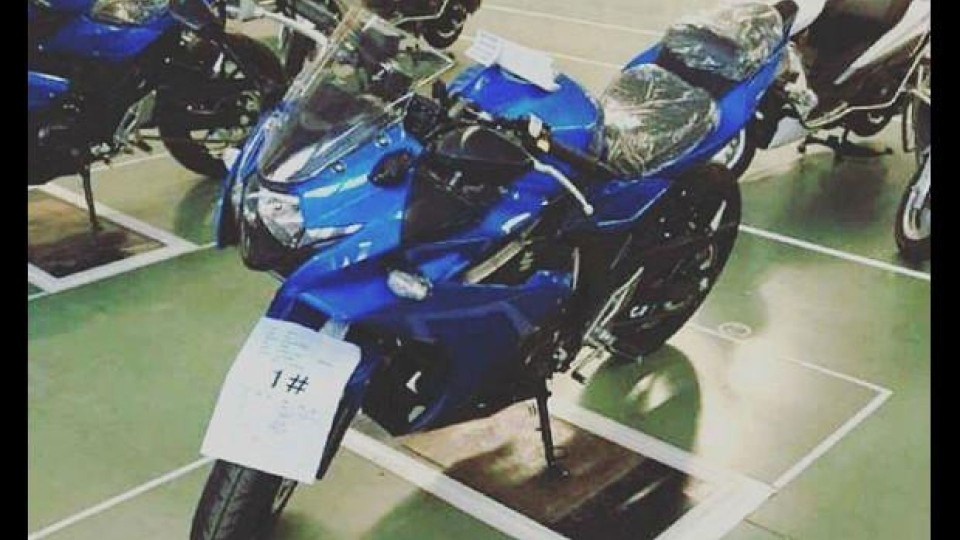 Moto - News: Foto spia: Suzuki GSX-R 250 2016