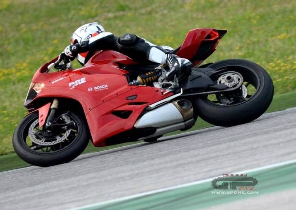 Moto - News: Ducati DRE: torna l'accademia di guida Ducati