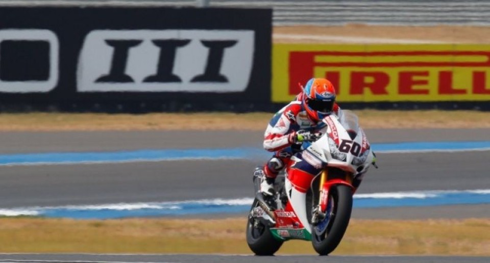 SBK, FP2: van der Mark risponde a Camier