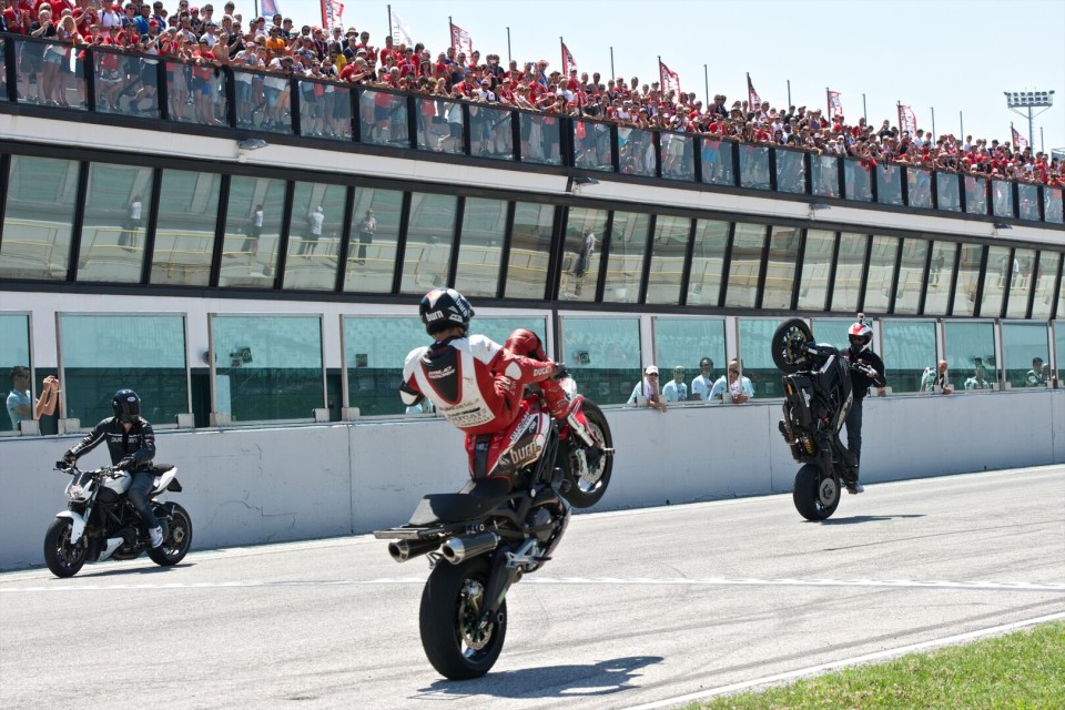 Moto - News: WDW 2016: tickets will soon be sold out
