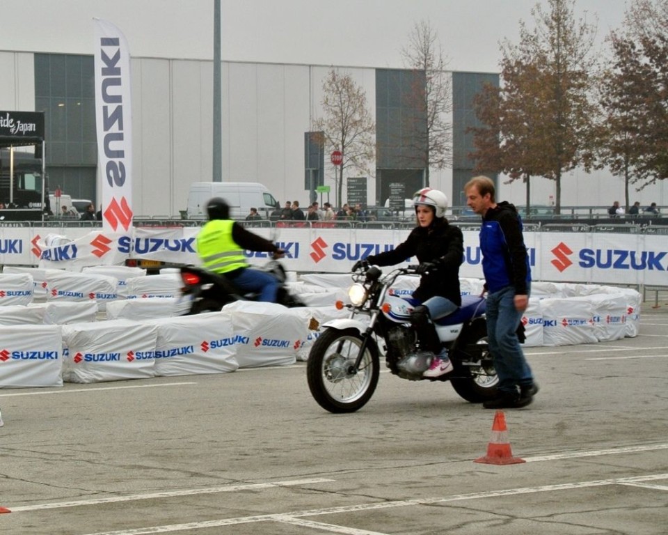 Moto - News: Suzuki e Donneinsella: partnership in 