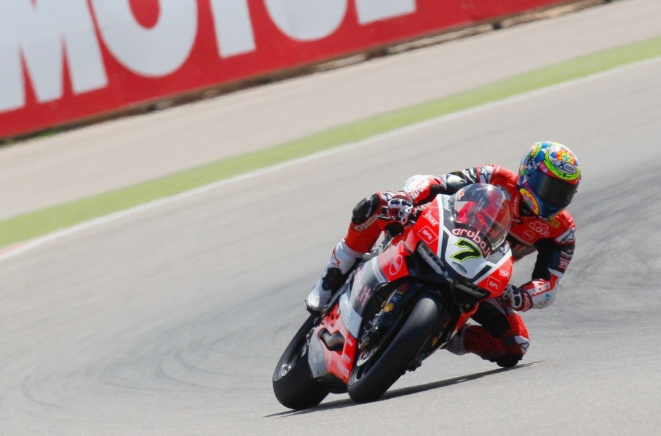 Aragon, SBK: Davies does the double