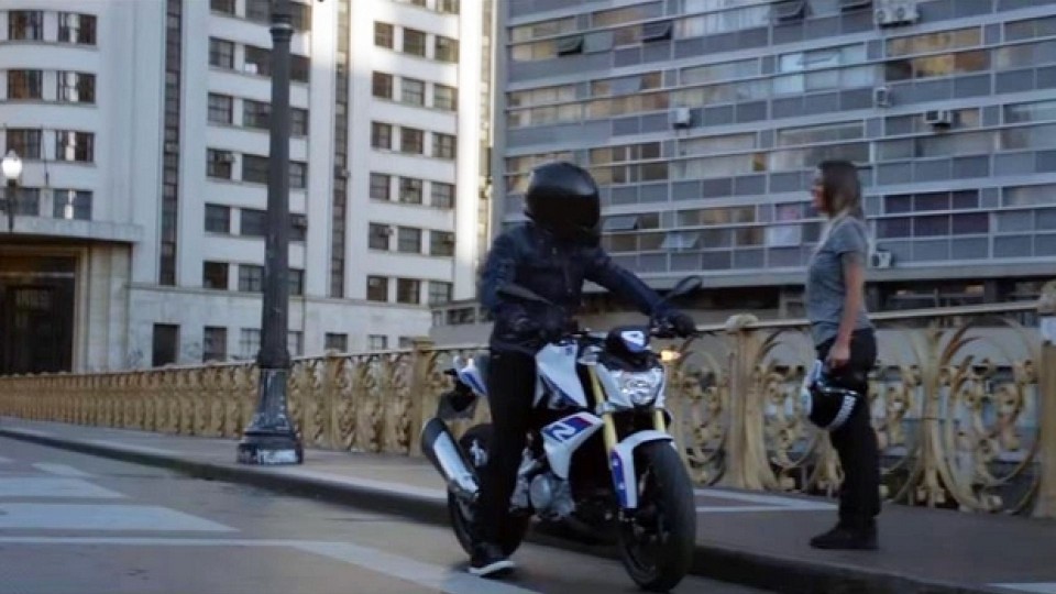 Moto - News: BMW G 310 R: arriva un nuovo promo [VIDEO]